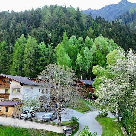 Pension Riese Neustift im Stubaital Exterior foto